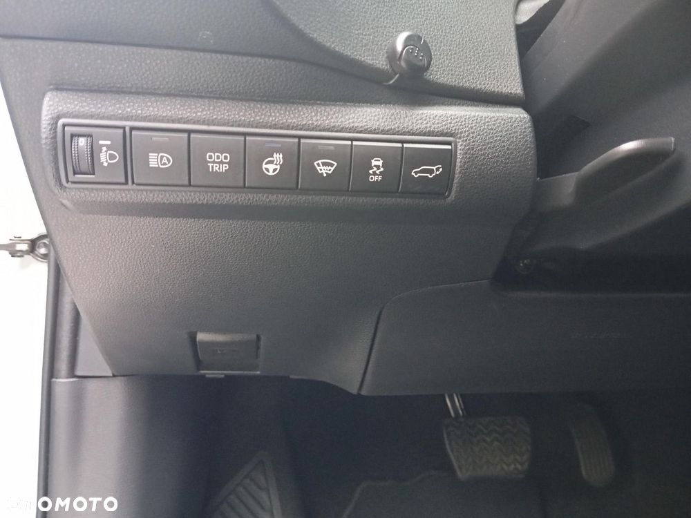 Toyota Corolla 1.8 Hybrid GR Sport - 22