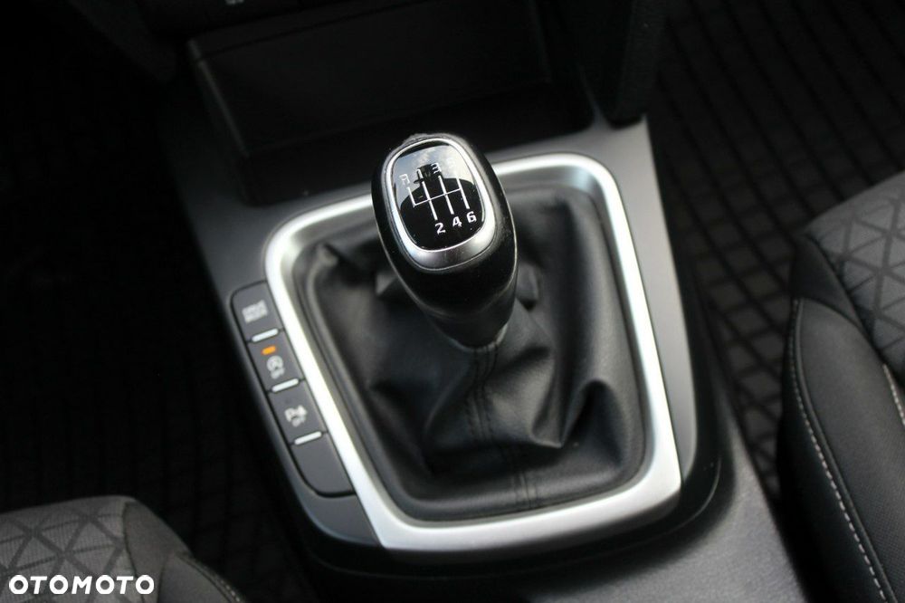 Kia Ceed 1.6 CRDi mHEV M - 16