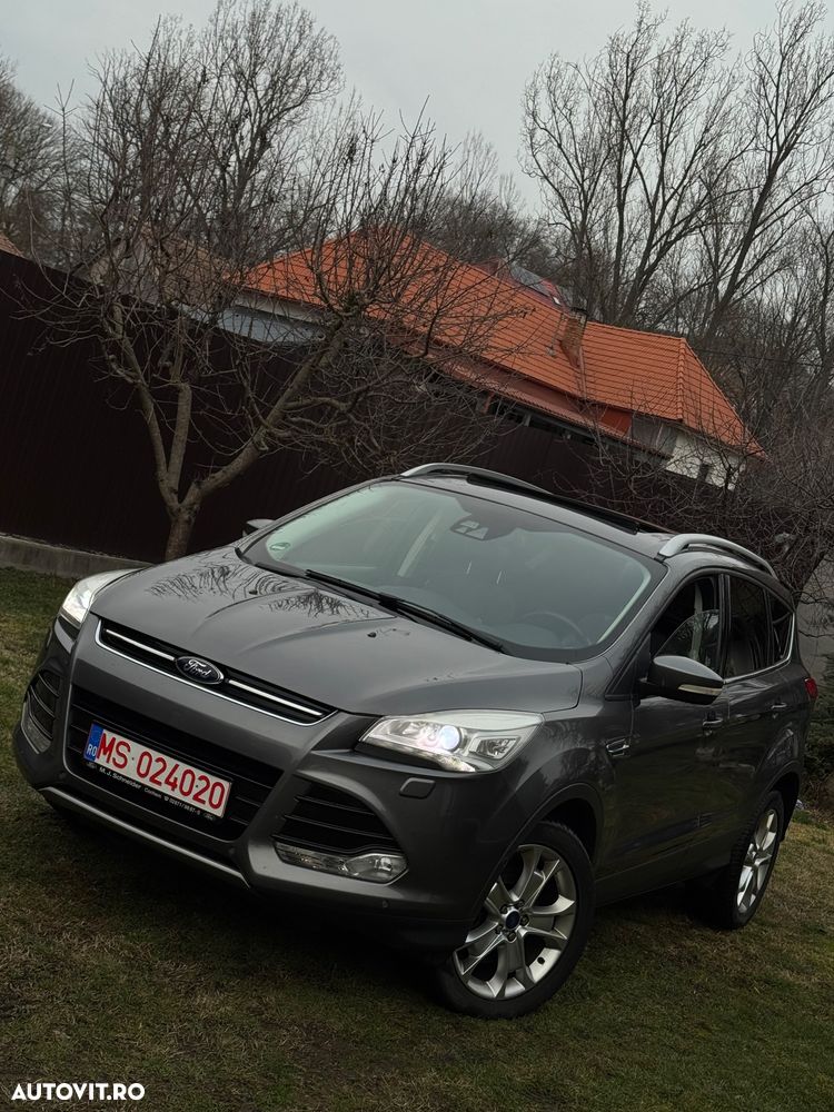 Ford Kuga 2.0 TDCi Powershift 4WD Titanium - 1