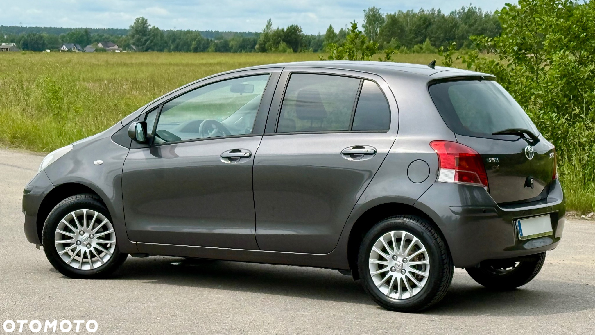 Toyota Yaris 1.33 Prestige - 12