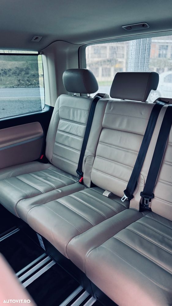 Volkswagen Multivan - 14