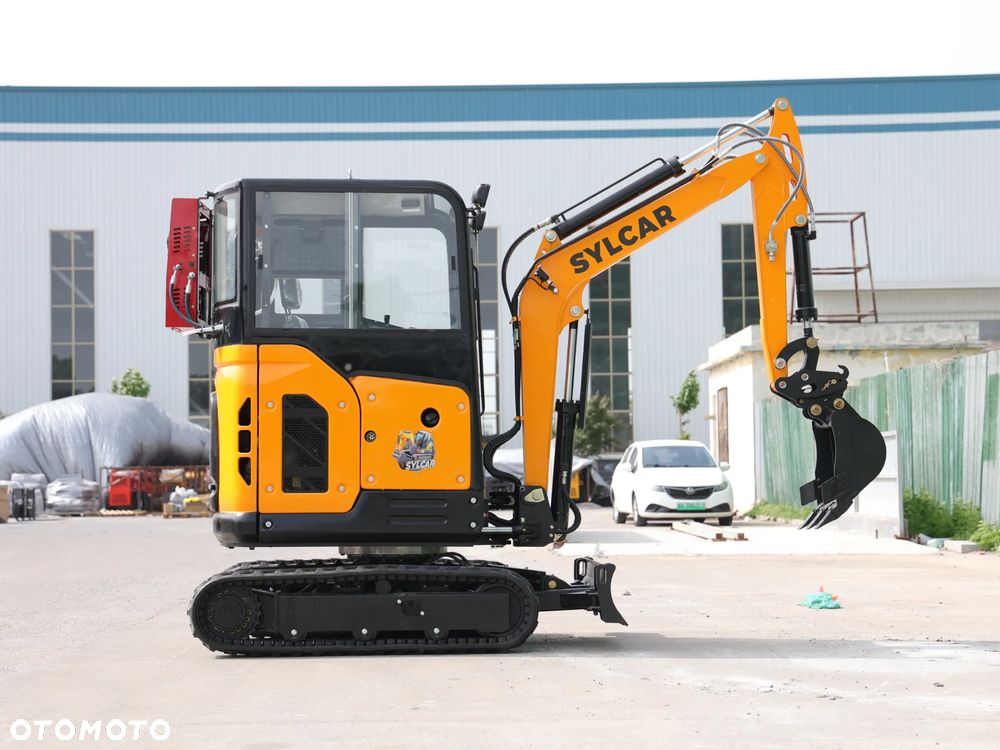 Inny Minikoparka Sylcar 25 - 22