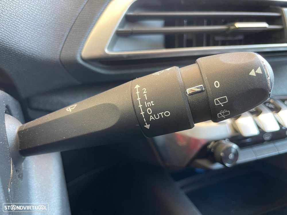 Peugeot 5008 1.5 BlueHDi Allure - 19