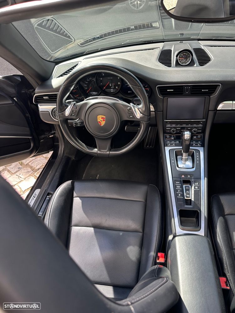 Porsche 911 Série F - 42