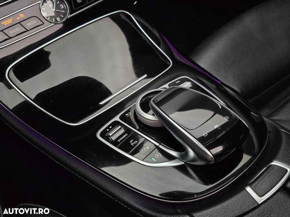 Mercedes-Benz E - 14