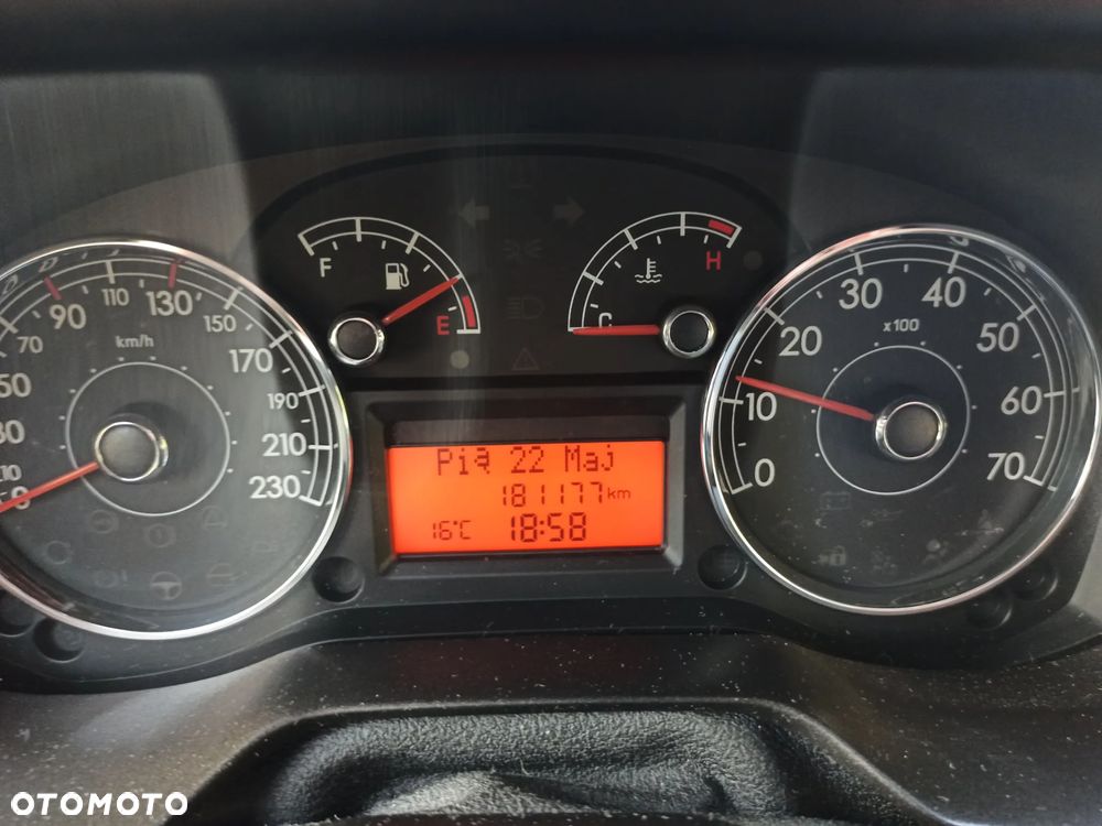 Fiat Grande Punto 1.4 8V - 9