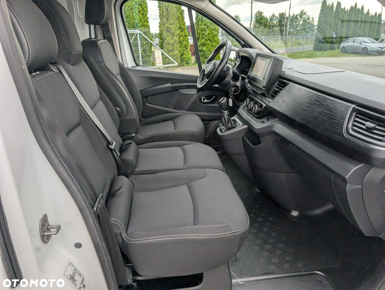 Renault Trafic - 10