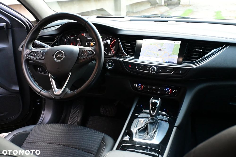 Opel Insignia 1.5 T Elite S&S - 9