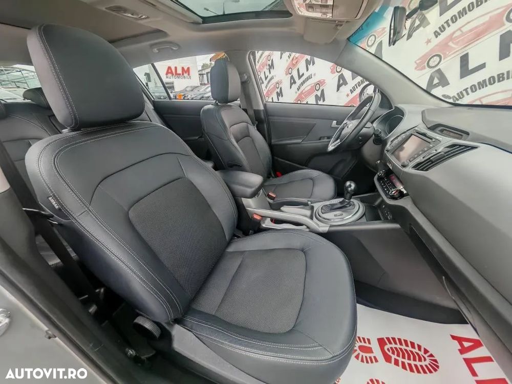 Kia Sportage 2.0 CRDI AWD Aut. Spirit - 9