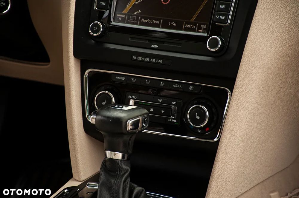 Skoda Superb 2.0 TDI DSG Exclusive - 21