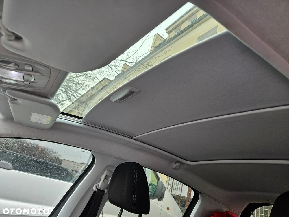 Peugeot 208 1.2 PureTech Style - 14