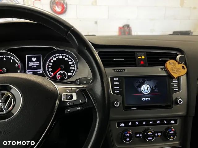 Volkswagen Golf Variant - 12