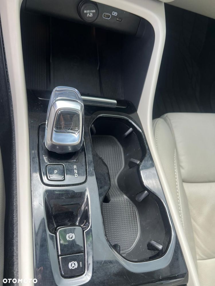 Volvo XC 40 B5 AWD Ultimate Bright - 30