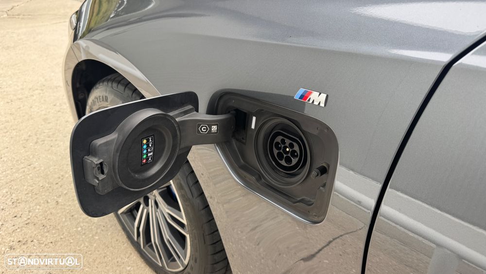 BMW 320 e Pack Desportivo M Auto - 2