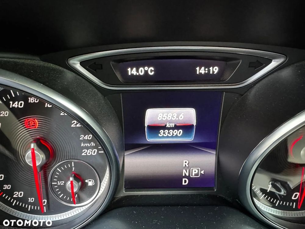 Mercedes-Benz GLA - 5