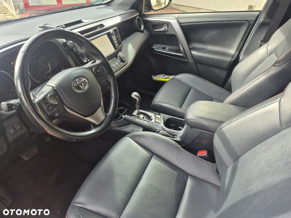Toyota RAV4 - 7
