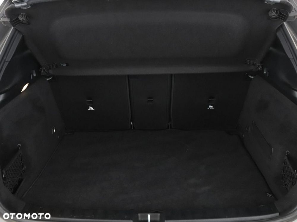 Mercedes-Benz GLA 250 e PHEV Progressive 8G-DCT - 21