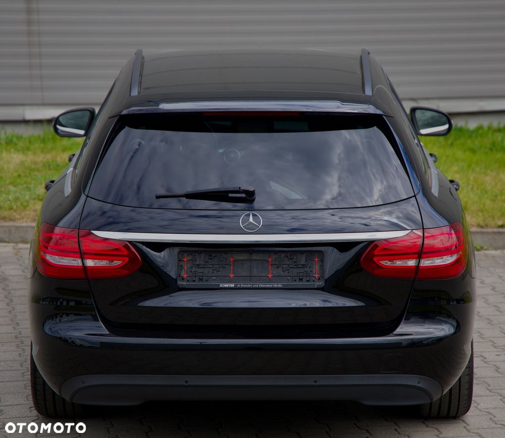Mercedes-Benz Klasa C 180 9G-TRONIC Edition - 11