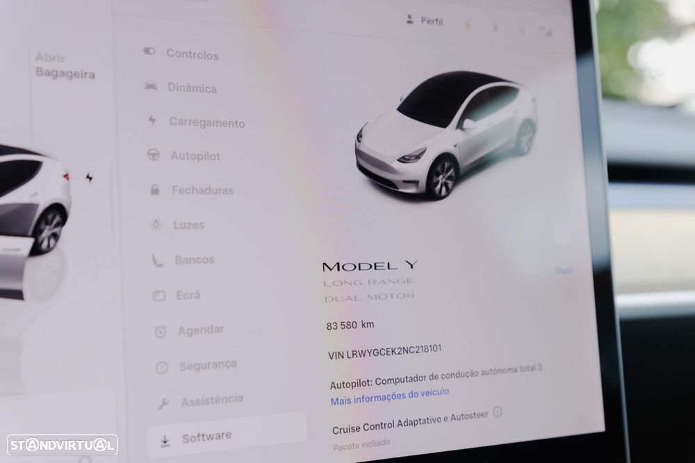 Tesla Model Y Long Range Tração Integral - 27