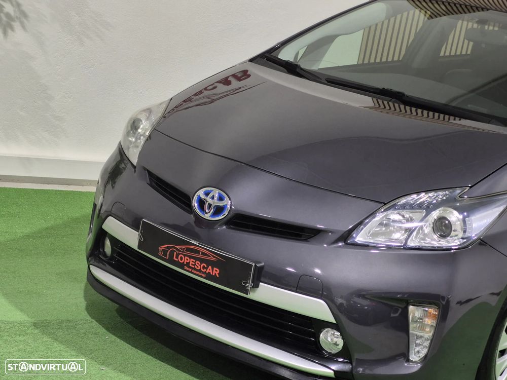 Toyota Prius 1.8 Plug-In Pack Premium - 3