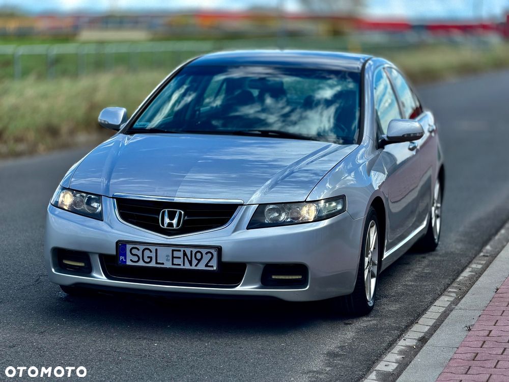 Honda Accord 2.0 Executive - 1