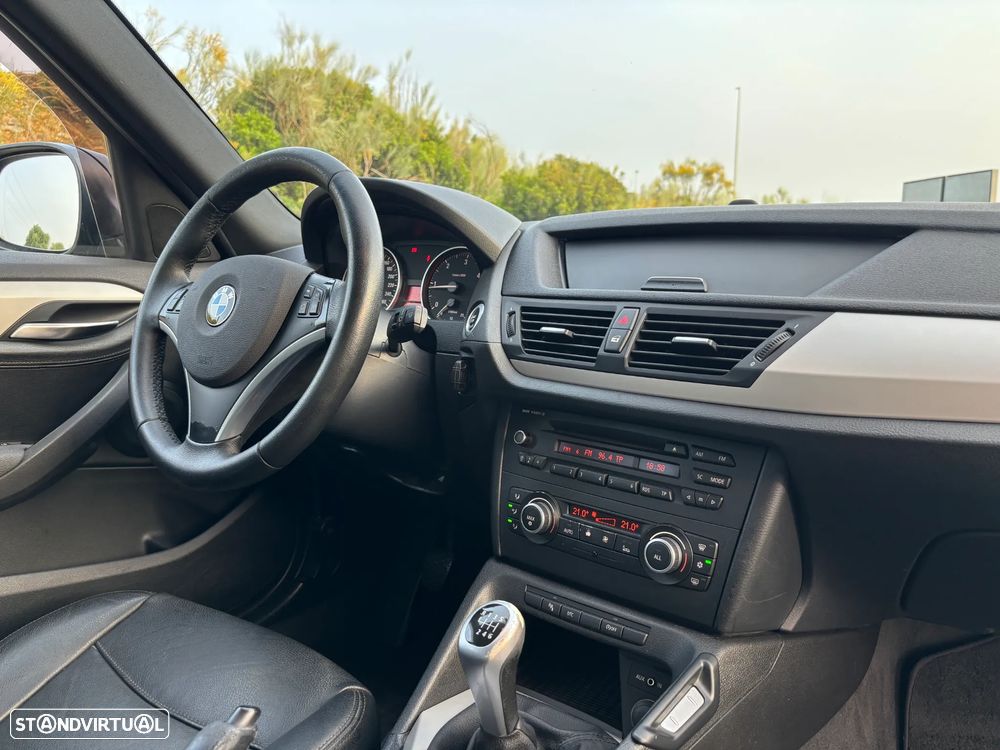 BMW X1 18 d sDrive - 23