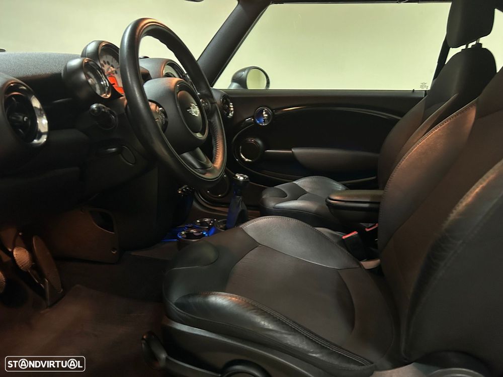 MINI Cabrio Cooper D - 29