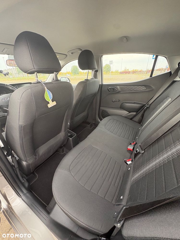Hyundai i10 - 15