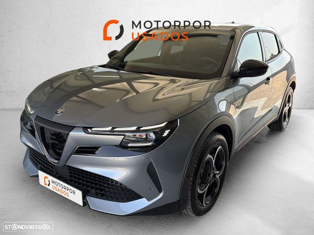 Alfa Romeo Junior 1.2 Speciale eDCT6 - 1