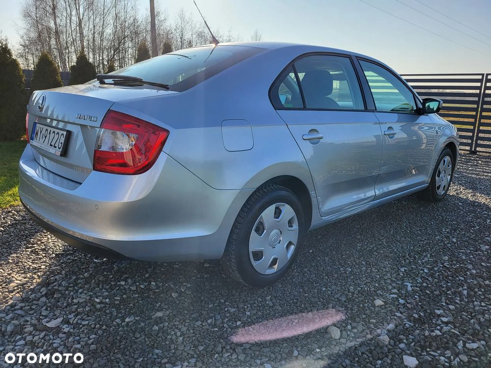 Skoda RAPID Spb 1.6 TDI DPF Ambition Max - 14