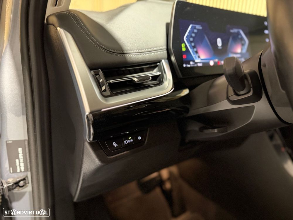 BMW 218 Active Tourer - 10