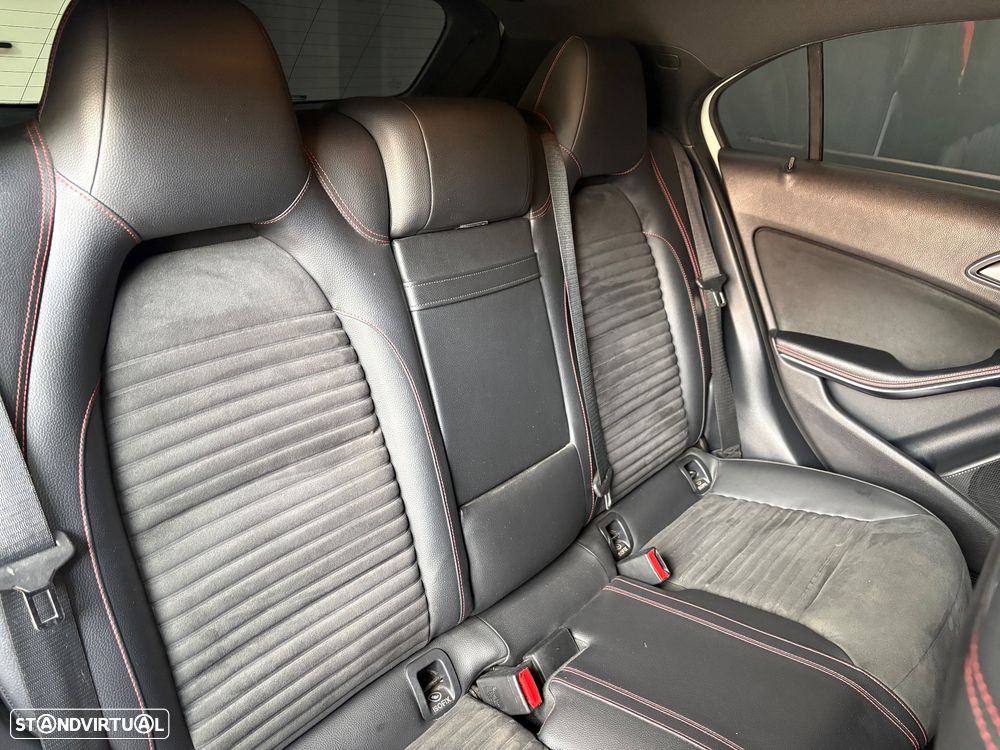 Mercedes-Benz A 200 CDI AMG Line - 39