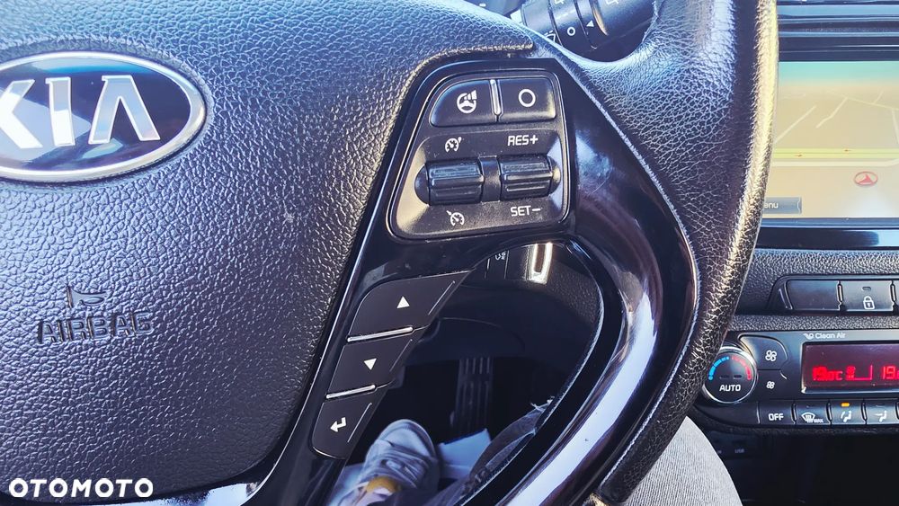 Kia Ceed 1.6 GDI XL - 17