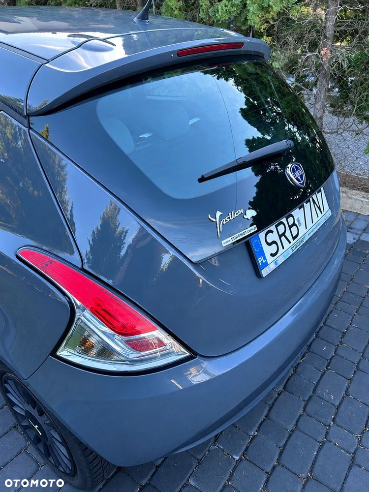 Lancia Ypsilon 1.2 8V Elefantino S&S - 5