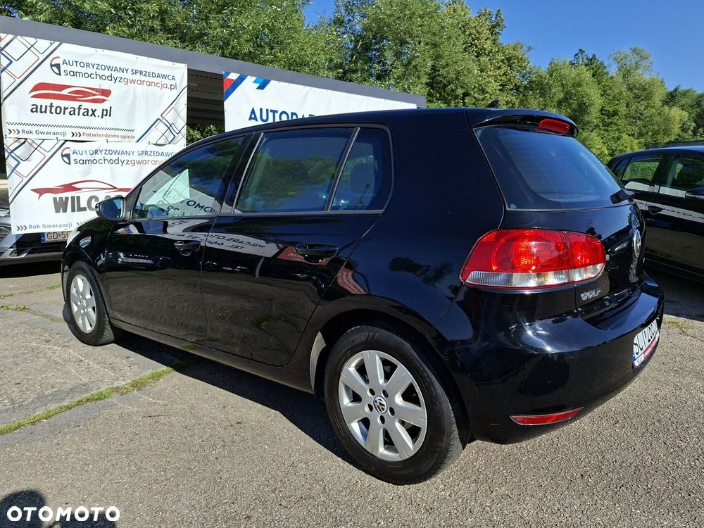 Volkswagen Golf - 8