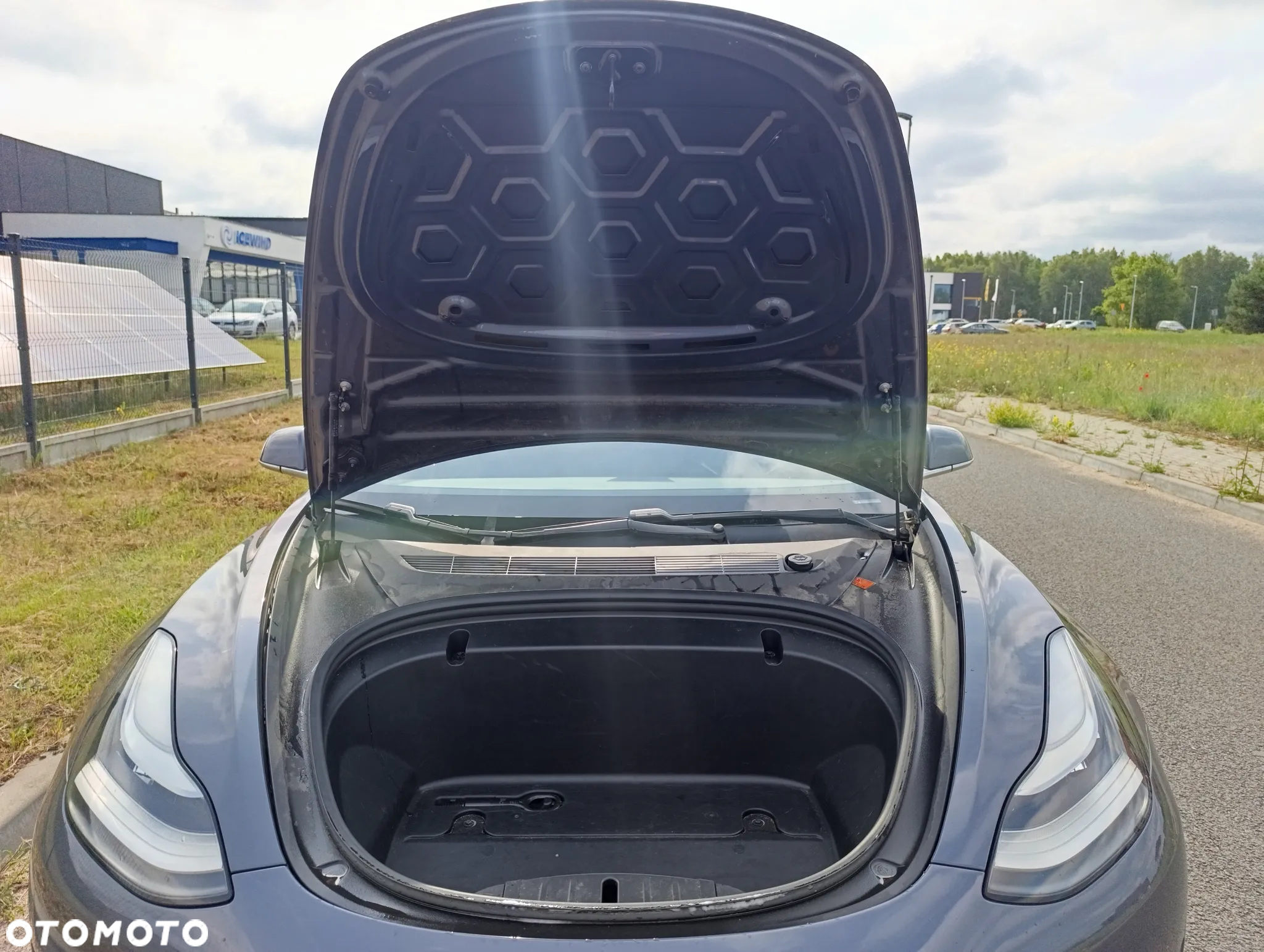 Tesla Model 3 Standard Reichweite Plus Hinterradantrieb - 10