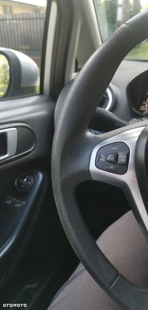 Ford Fiesta - 10