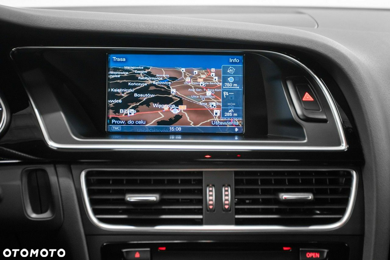 Audi RS4 Avant S tronic - 26