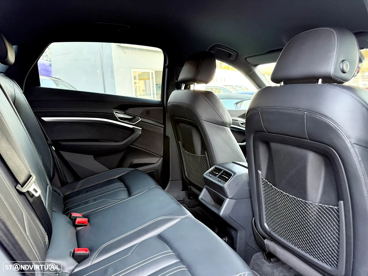 Audi Q8 e-Tron 50 quattro S line - 30