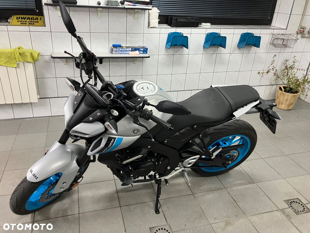 Yamaha MT - 2