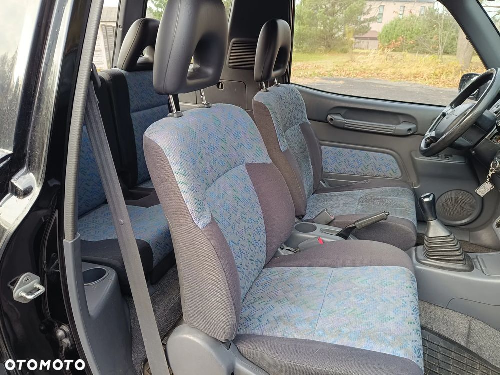 Toyota RAV4 2.0 - 10