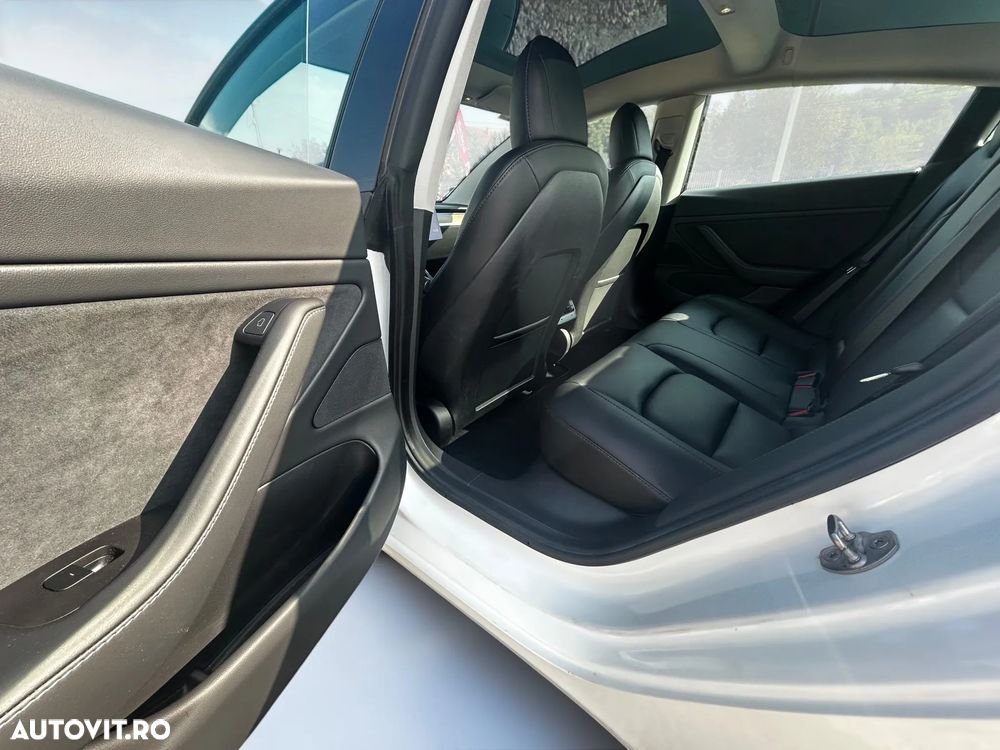 Tesla Model 3 Langstreckenbatterie Allradantrieb Dual Motor - 15