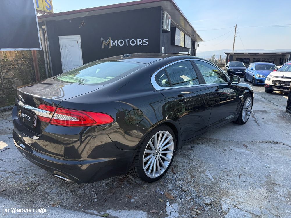 Jaguar XF 2.2 D Premium Luxury - 56