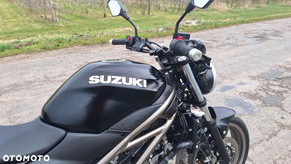 Suzuki SV - 16