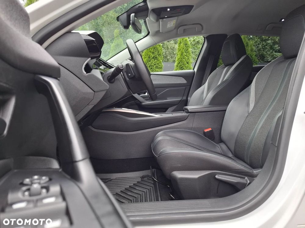 Peugeot 308 BlueHDi 130 EAT8 Stop & Start Allure Business-Paket - 23