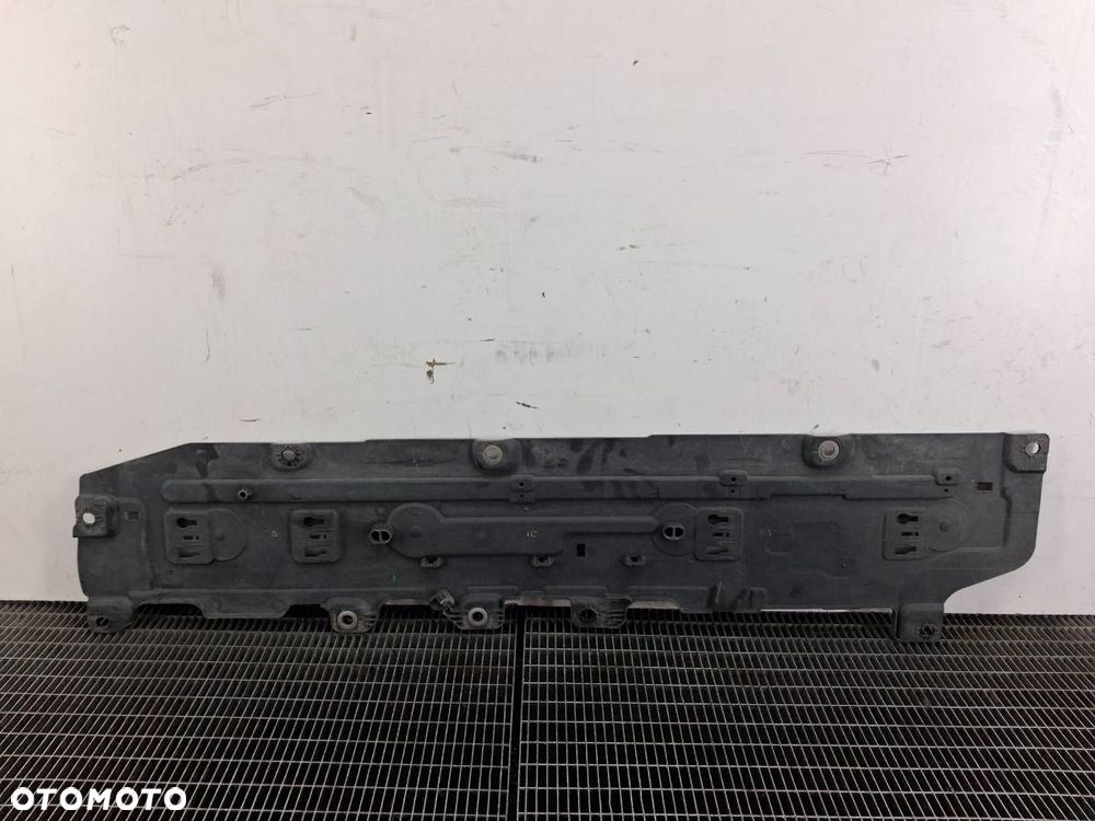 OSŁONA PODWOZIA PRAWA VOLVO XC60 II 32260495 2021