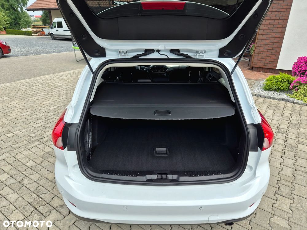Ford Focus 2.0 EcoBlue Titanium - 24