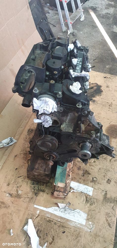 Silnik słupek blok silnika BMW 3 E46 2.0 D Przed lift M47D20 - 3