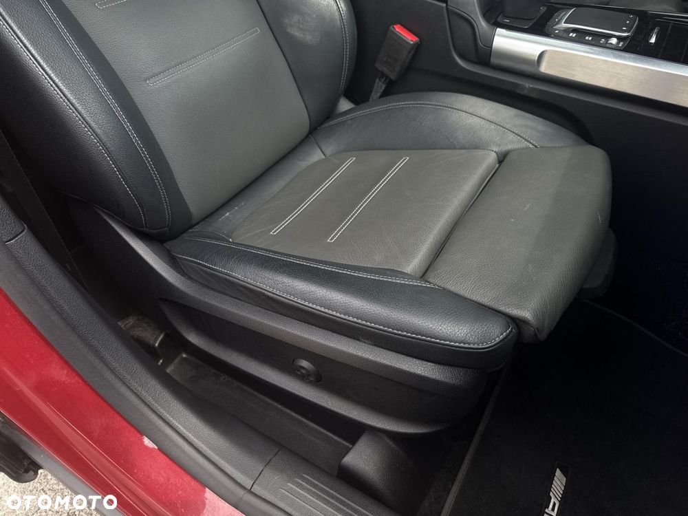 Mercedes-Benz GLB - 24