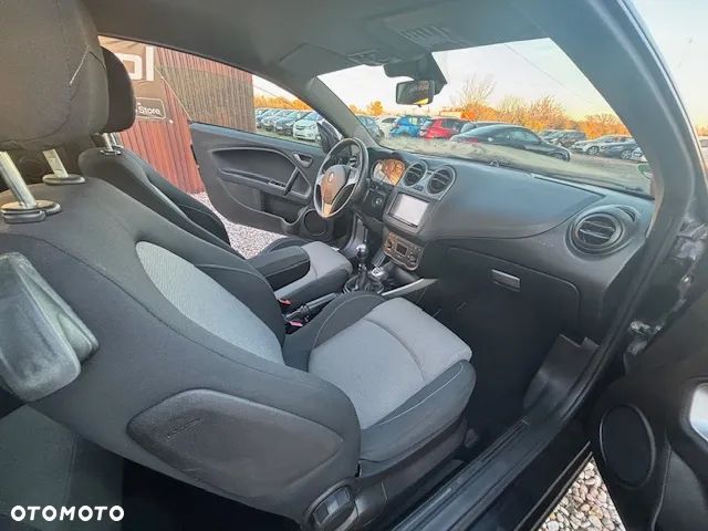 Alfa Romeo Mito 1.4 Distinctive - 25